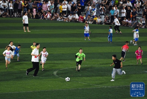 NBA：东契奇连续两场三双