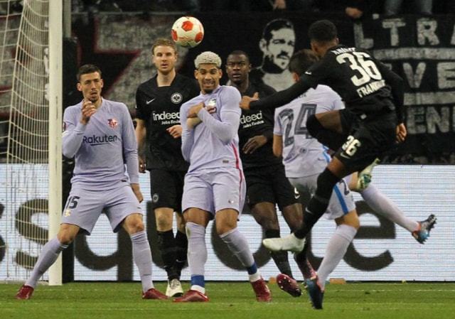 詹姆斯透露出生详细时间东契奇调侃：我41岁可能要一瘸一拐走路